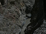 Abb. Mineralien Leitner, Goldwaschen am Shimshal River.